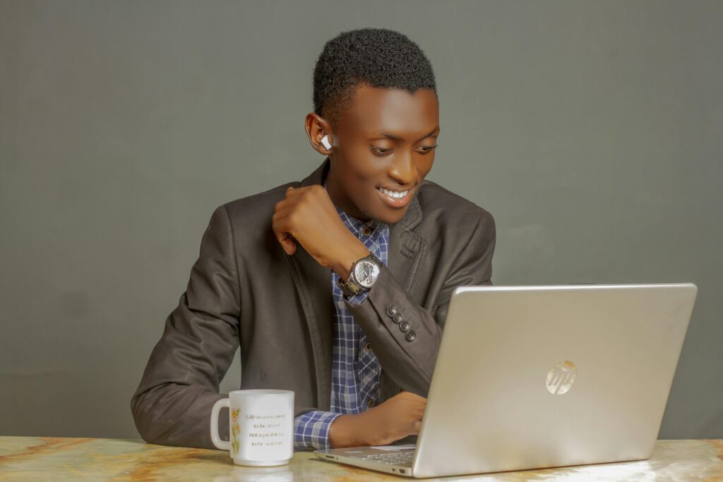 Small Business: A Complete Guide to Starting and Growing Successfully