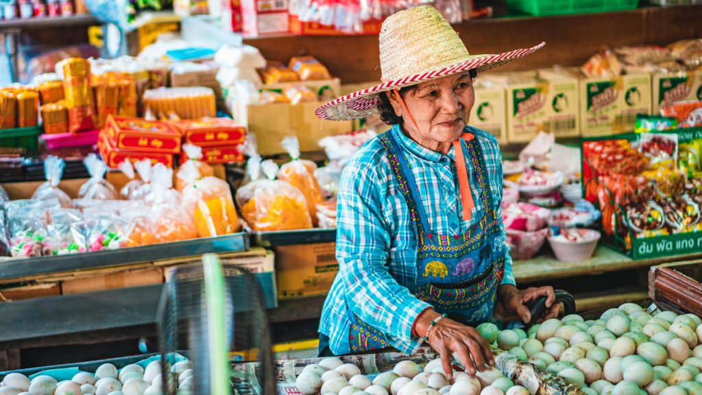 Small Business Marketing Ideas to Attract More Customers Fast