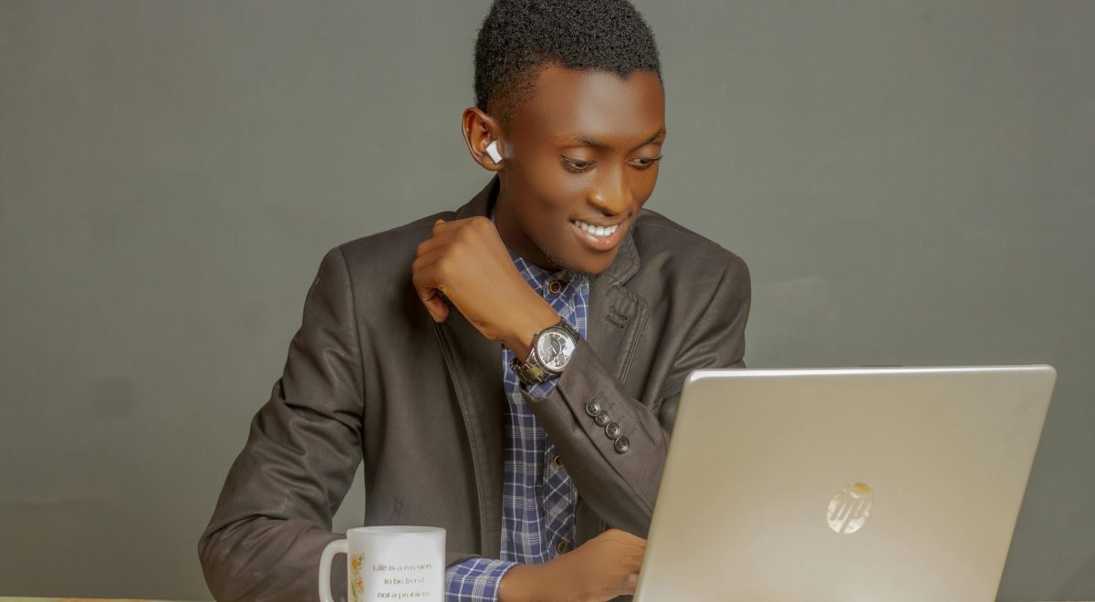 Small Business: A Complete Guide to Starting and Growing Successfully